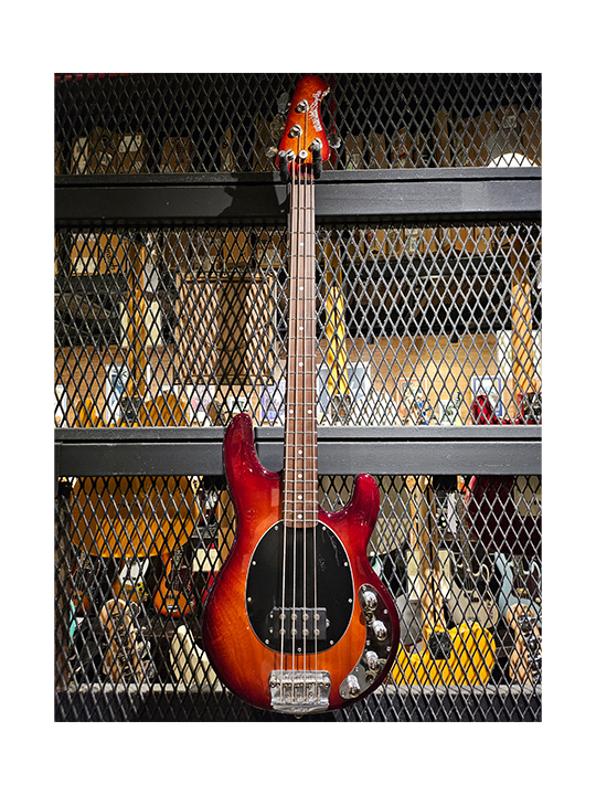 Music Man StingRay Classic Honey Rosted Limited Edition