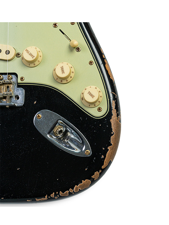 FD-CS-62-STRAT-HVYRL-BLK-W25-LTD-07 Fender Custom Shop 1962 Stratocast Heavy Relic Black W25 Limited Edition
